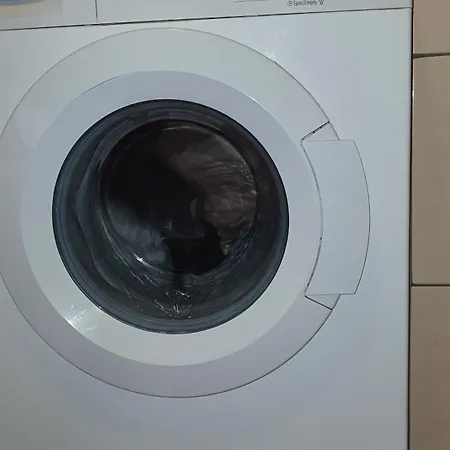 아파트 Kueueni Str Center