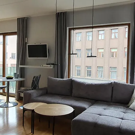 Kueueni Str Center Apartment Tartu