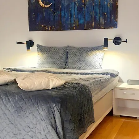 Kueueni Str Center 아파트 타르투