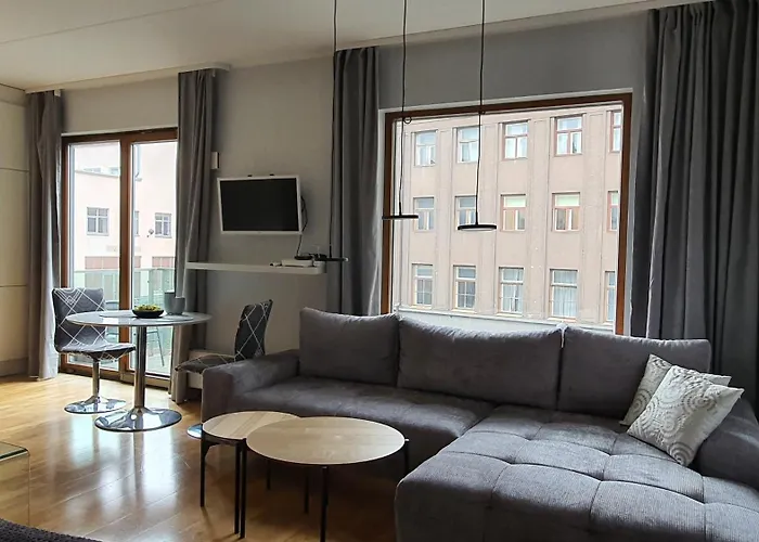 Kueueni Str Center Apartment Tartu