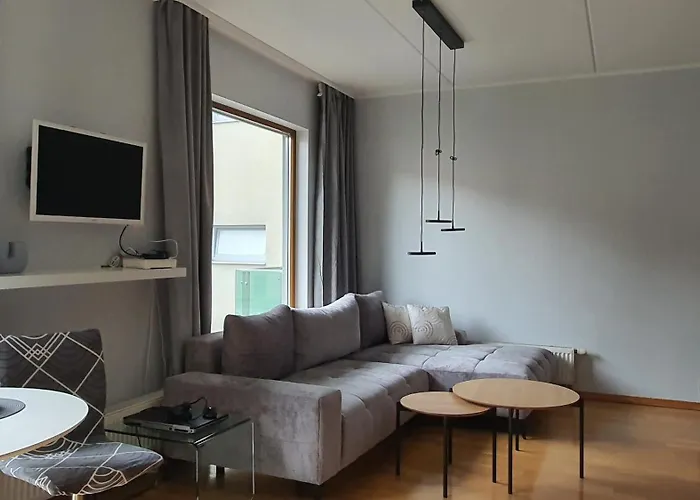 Kueueni Str Center Apartment *